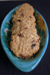 Cranberry and cashew cookies 2
