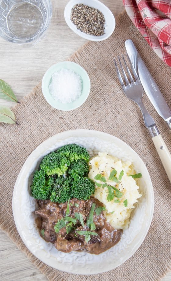 Easy Slow Cooker Beef Casserole