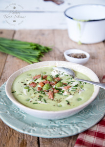An easy, comforting indulgent recipe for a creamed pea soup - using store cupboard peas