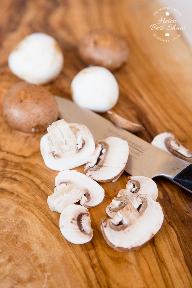 Washed, sliced mushrooms for delicious, nutty savoury flavours.