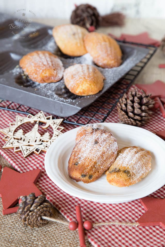 These mincemeat Madeleines are a delicious, light alternative to mince pies; prepare the batter ahead, and you can produce fresh madeleines in minutes