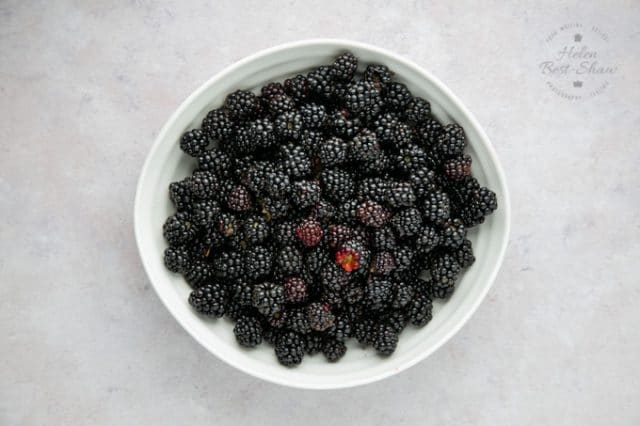 Small Batch Blackberry Jam Recipe {Vegan} | Fuss Free Flavours