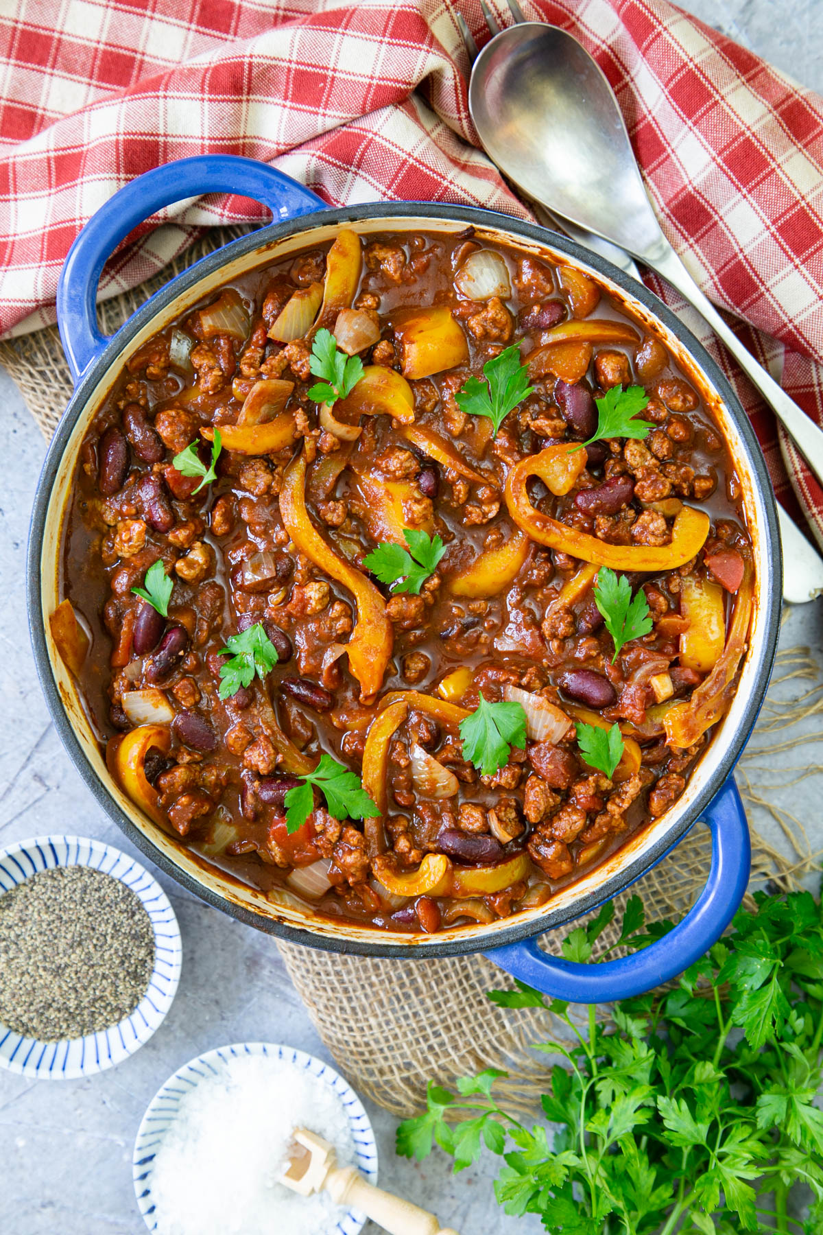 Deep, dark and delicious, this warming Quorn chilli, ready to serve.