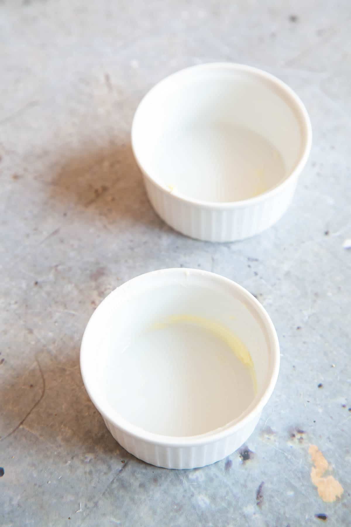 The inside of the ramekin dishes is greased with a little butter, ready to use.