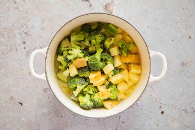 Easy Broccoli Soup - Helen's Fuss Free Flavours