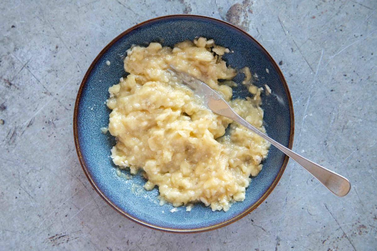 a bowl of mashed banana