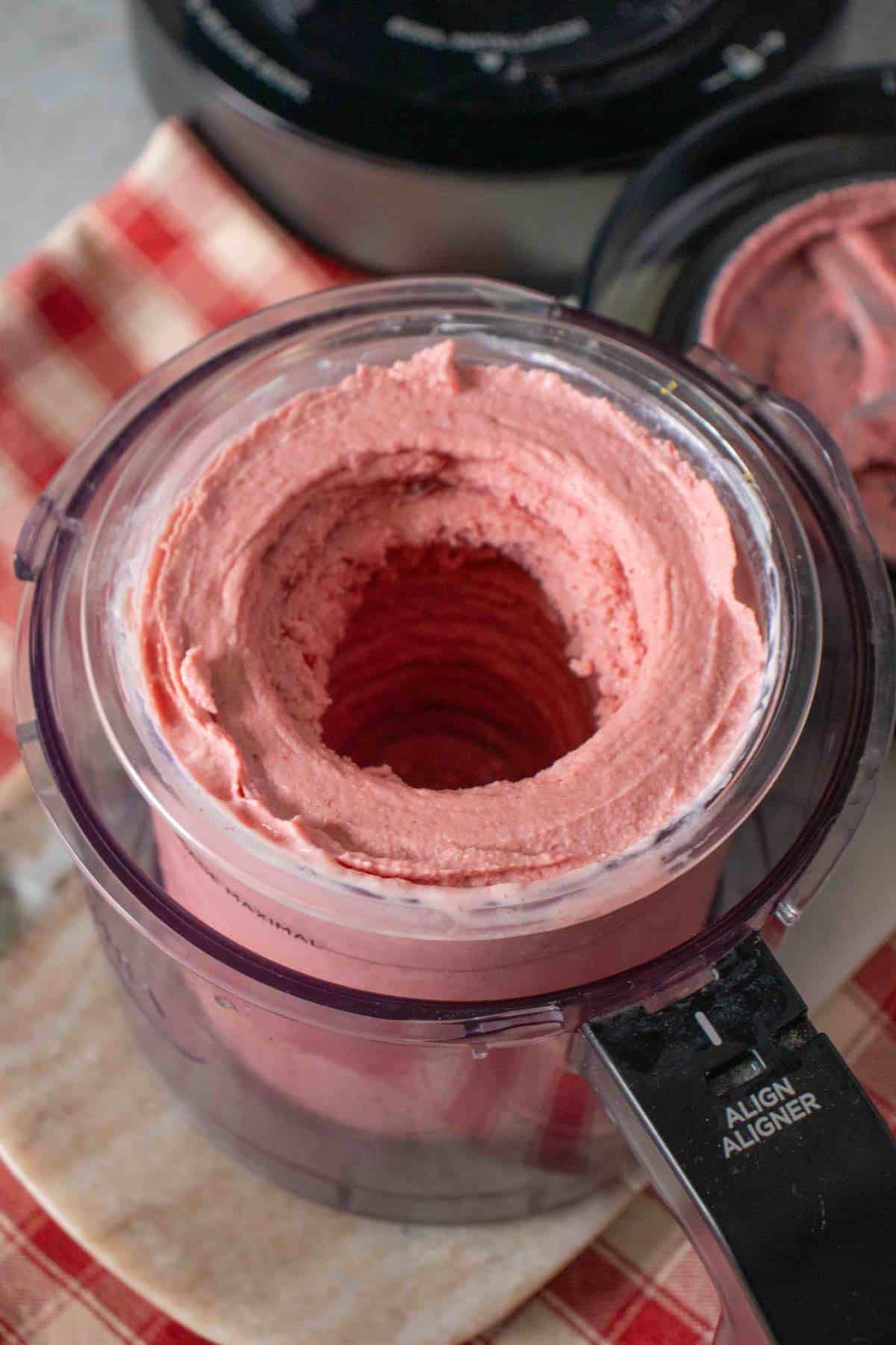 And after a respin it looks smooth and coats the outside of the pot with a cavity down the middle