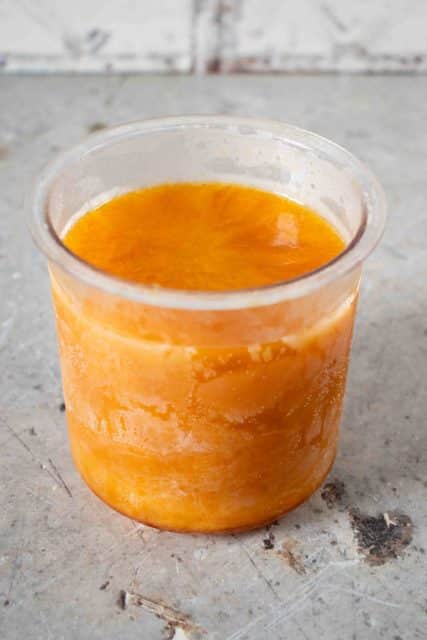 The mixture has been frozen and is ready for spinning.