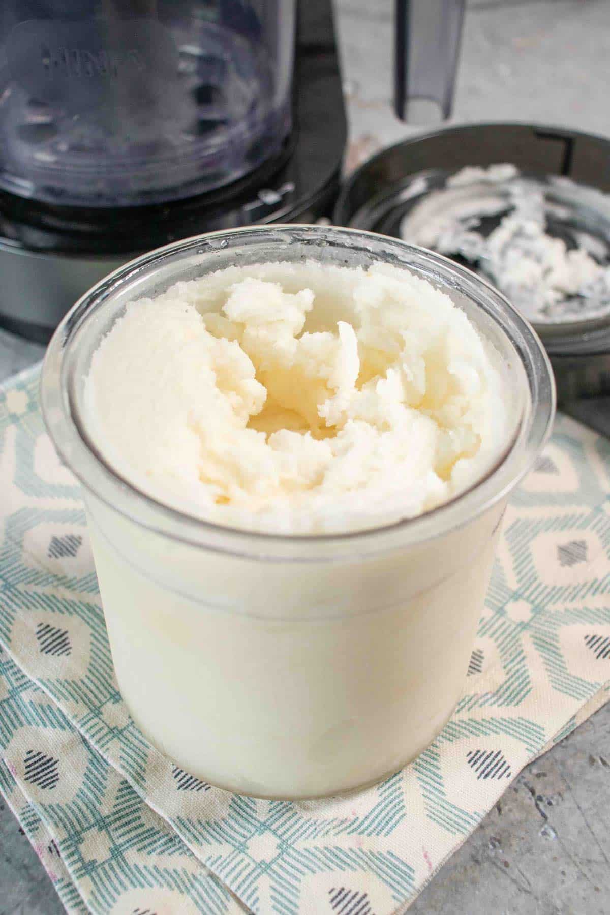 After spinning, the sorbet is ready to eat.